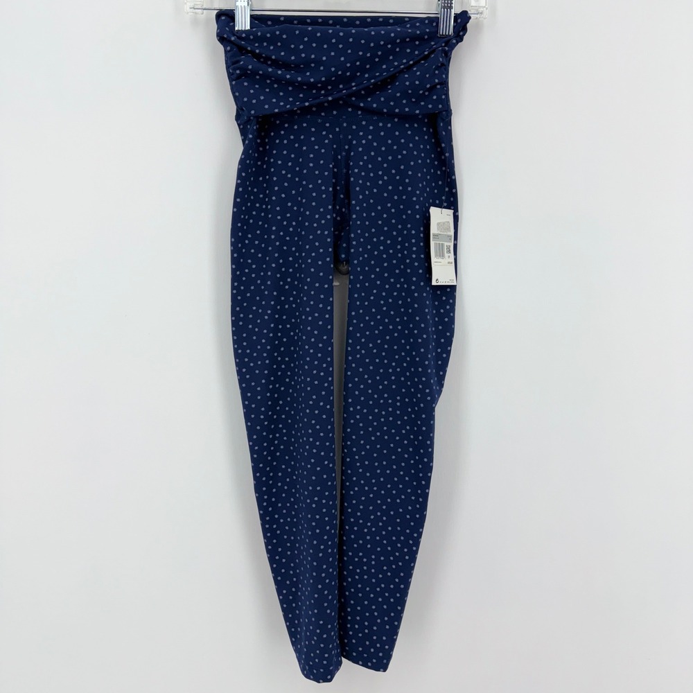 Nike Yoga Leggings Women XS‎ Navy Blue NEW Twist High Waist Polka Dot CZ9144-410